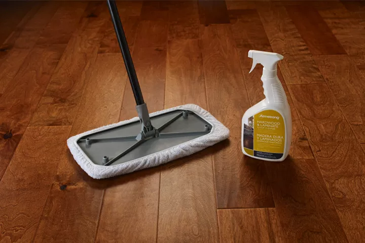 laminate floor cleaner